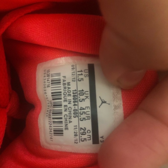 Jordan 3 crimson size 11.5 no og box 9/10 con - Picture 9 of 9